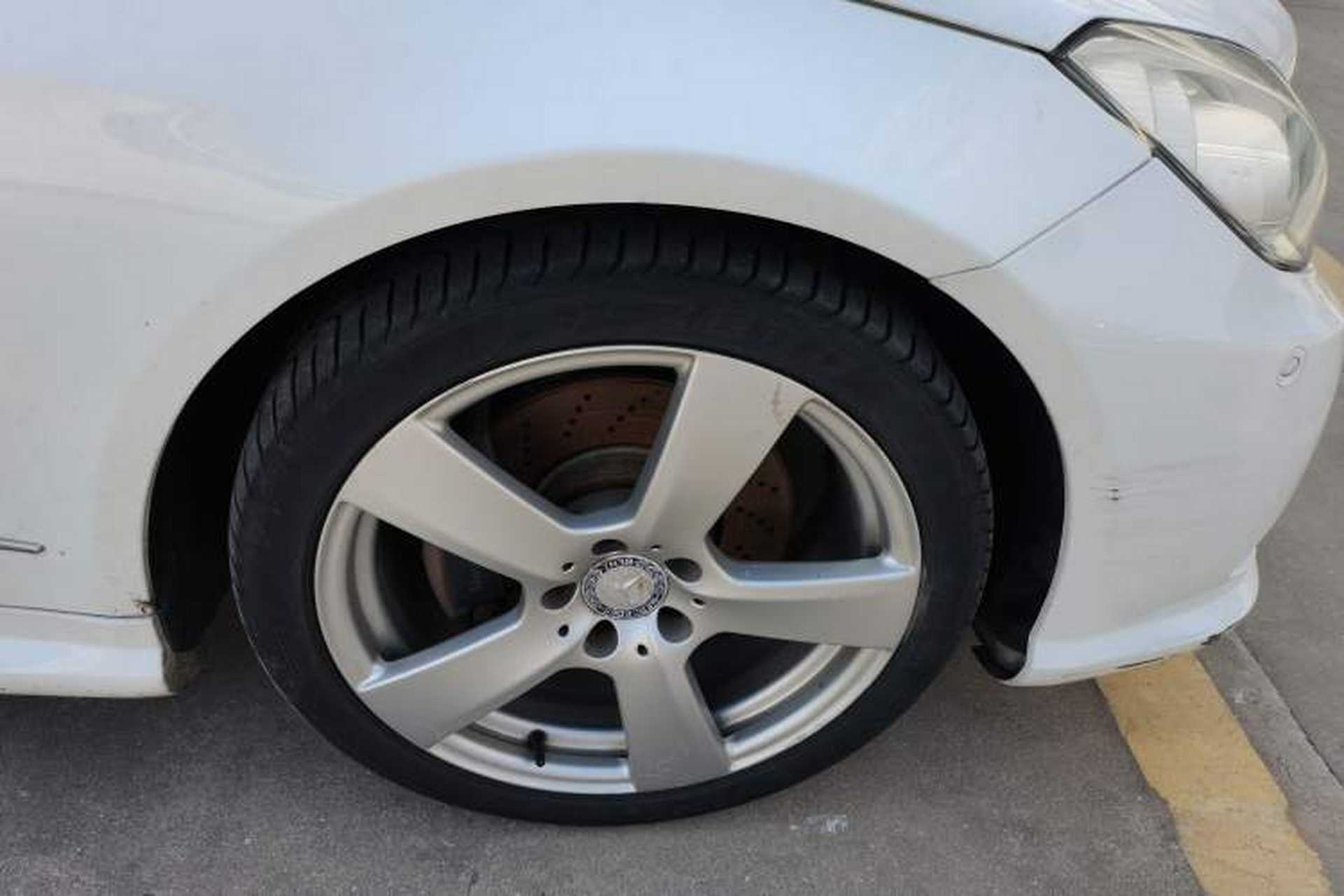 Used Mercedes-Benz E-Class 2012 E 200 CGI Coupe Right Front Wheel Hub