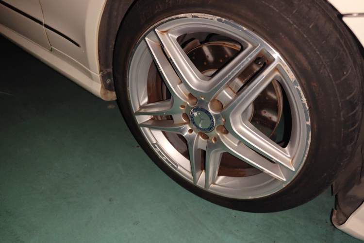 Used Mercedes-Benz E-Class 2012 E 260 CGI Coupe Right Front Wheel Hub