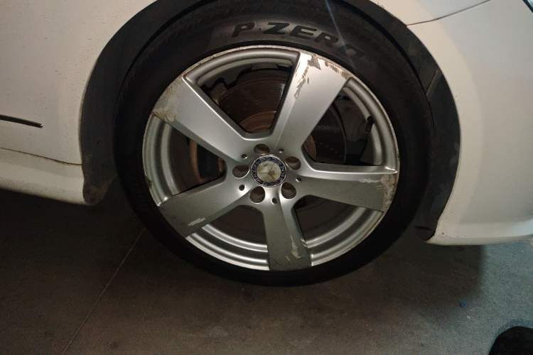 Used Mercedes-Benz E-Class 2012 E 200 CGI Coupe Right Front Wheel Hub
