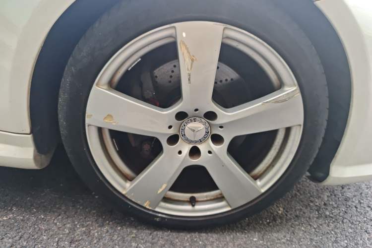 Used Mercedes-Benz E-Class 2012 E 260 CGI Coupe Right Front Wheel Hub