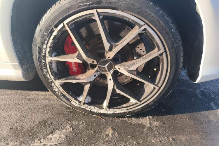 Used Mercedes-Benz E-Class 2012 E 200 CGI Coupe Right Front Wheel Hub