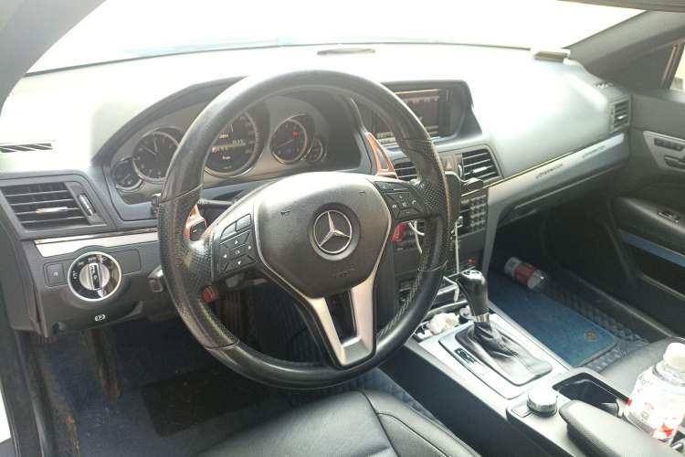 Used Mercedes-Benz E-Class 2012 E 260 CGI Coupe Steering Wheel