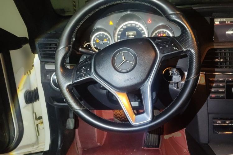 Used Mercedes-Benz E-Class 2012 E 200 CGI Coupe Steering Wheel