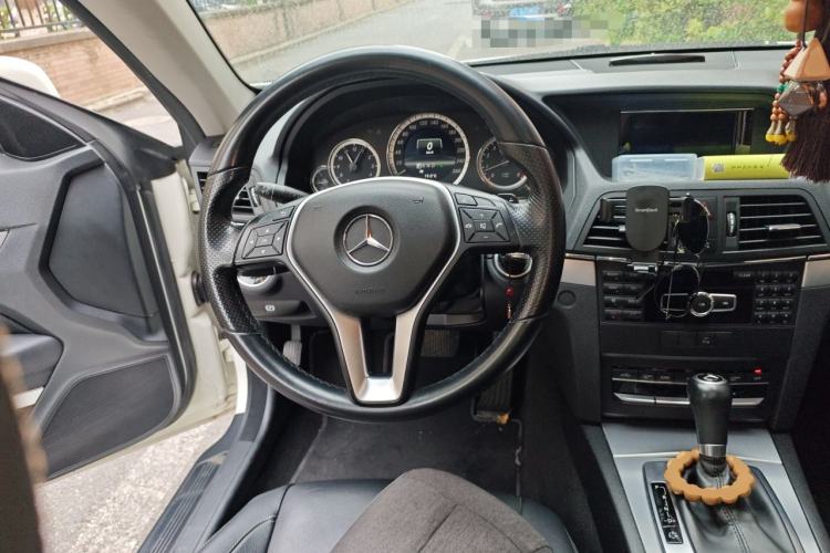 Used Mercedes-Benz E-Class 2012 E 200 CGI Coupe Steering Wheel