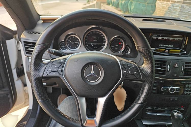 Used Mercedes-Benz E-Class 2012 E 260 CGI Coupe Steering Wheel