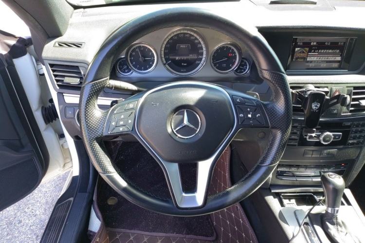 Used Mercedes-Benz E-Class 2012 E 200 CGI Coupe Steering Wheel