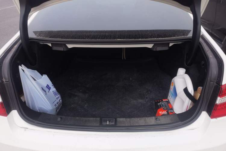 Used Mercedes-Benz E-Class 2012 E 200 CGI Coupe Trunk
