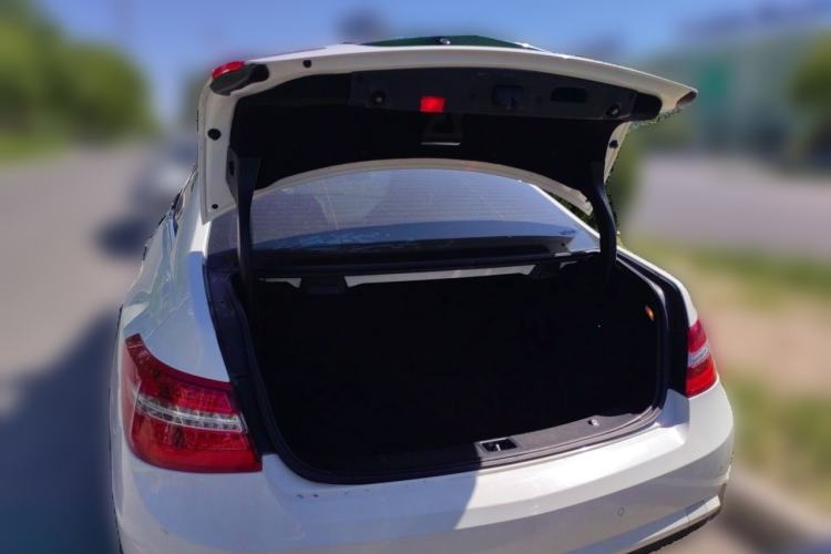 Used Mercedes-Benz E-Class 2012 E 200 CGI Coupe Trunk