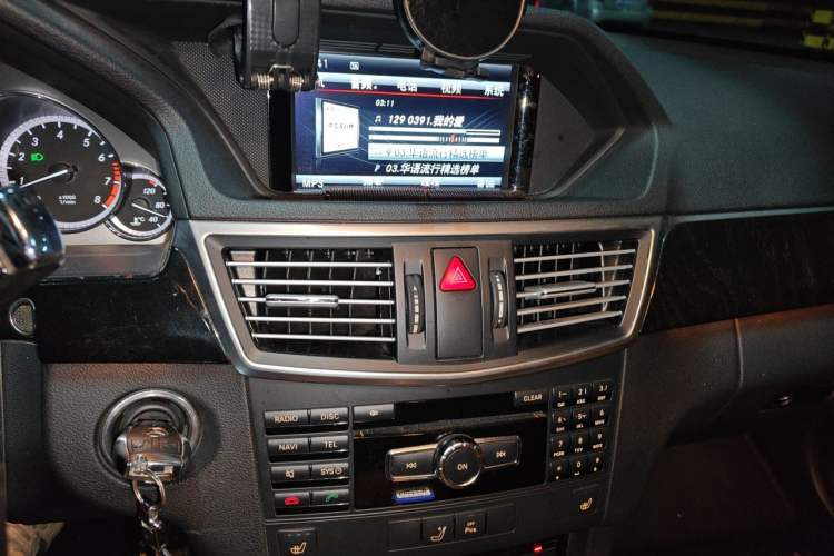 Used Mercedes-Benz E-Class 2013 E 260 L CGI Stylish Model Audio And AC Panel