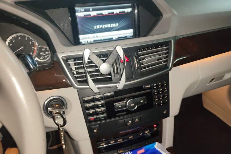 Used Mercedes-Benz E-Class 2013 E 300 L Elegant Model Audio And AC Panel