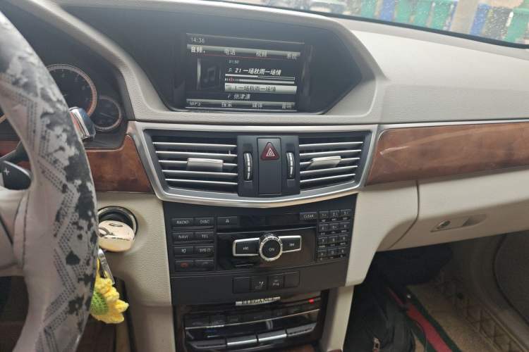 Used Mercedes-Benz E-Class 2013 E 260 L CGI Elegant Model Audio And AC Panel