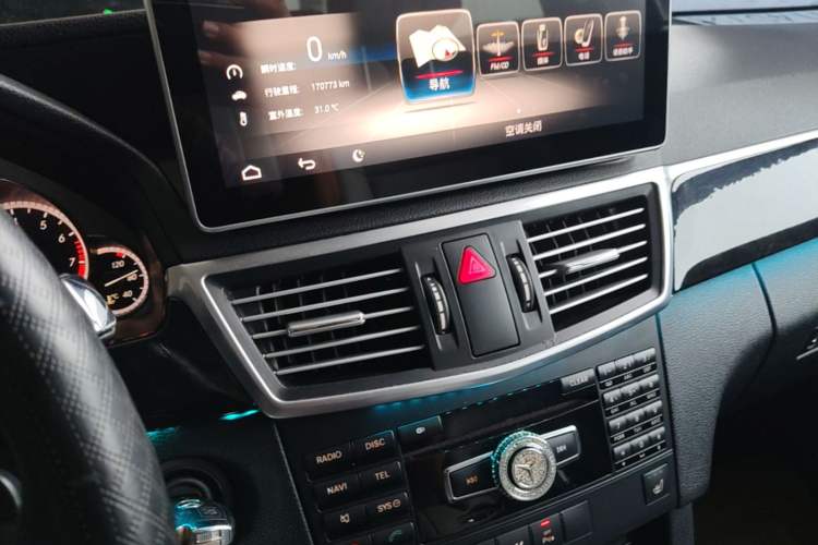 Used Mercedes-Benz E-Class 2013 E 260 L CGI Stylish Model Audio And AC Panel