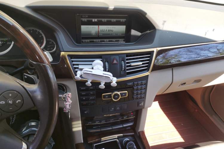 Used Mercedes-Benz E-Class 2013 E 300 L Elegant Model Audio And AC Panel