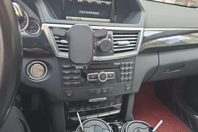 Used Mercedes-Benz E-Class 2013 E 260 L CGI Stylish Model Audio And AC Panel