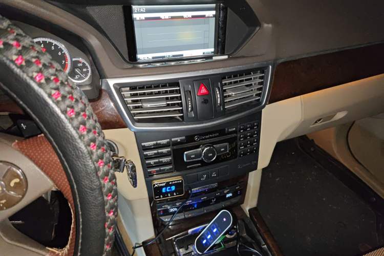 Used Mercedes-Benz E-Class 2013 E 260 L CGI Elegant Model Audio And AC Panel
