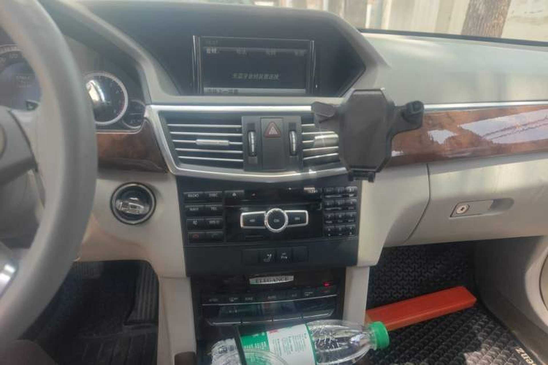 Used Mercedes-Benz E-Class 2013 E 260 L CGI Elegant Model Audio And AC Panel