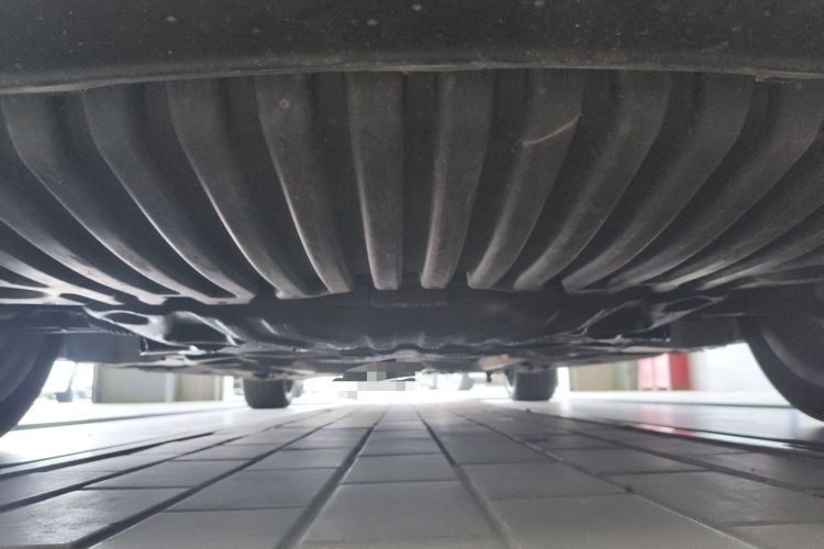 Used Mercedes-Benz E-Class 2013 E 300 L Elegant Model Chassis Front