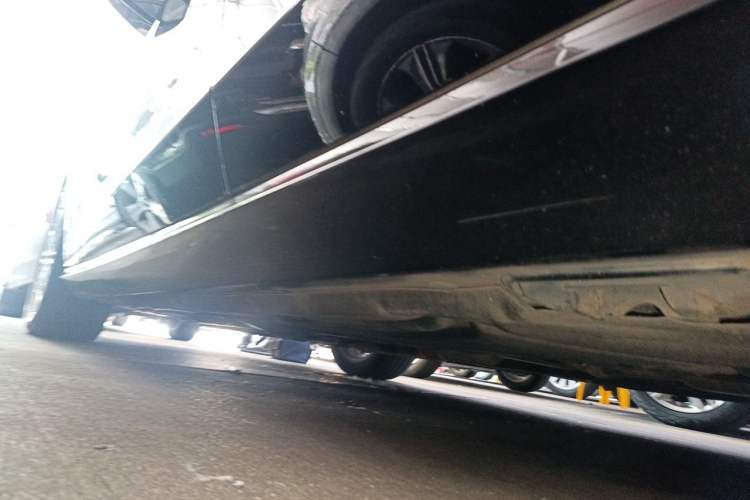 Used Mercedes-Benz E-Class 2013 E 260 L CGI Elegant Model Chassis Front Left