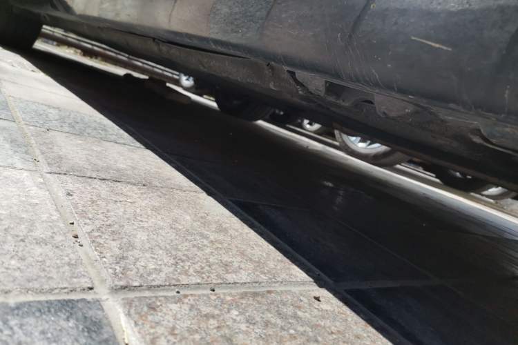Used Mercedes-Benz E-Class 2013 E 300 L Elegant Model Chassis Front Right