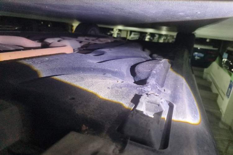 Used Mercedes-Benz E-Class 2013 E 300 L Elegant Model Chassis Front Right