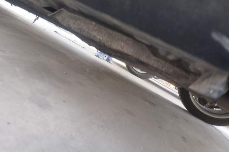 Used Mercedes-Benz E-Class 2013 E 300 L Elegant Model Chassis Rear Left