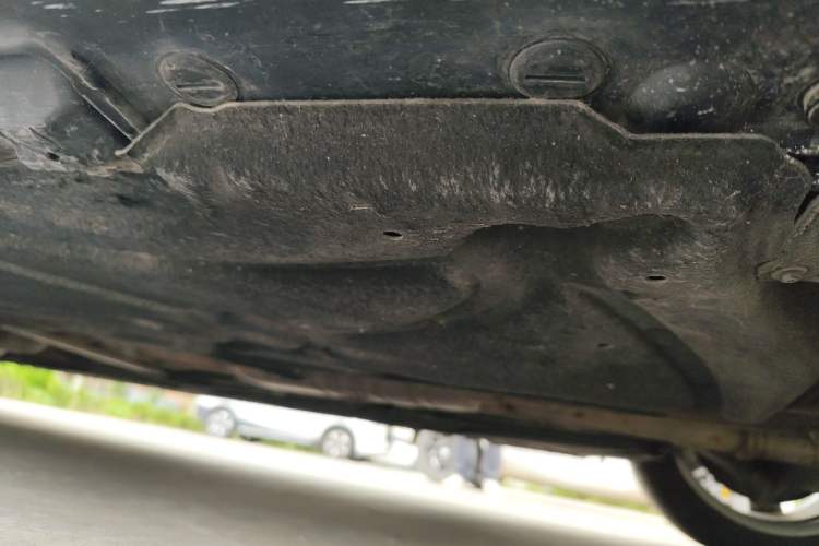 Used Mercedes-Benz E-Class 2013 E 300 L Elegant Model Chassis Rear Left