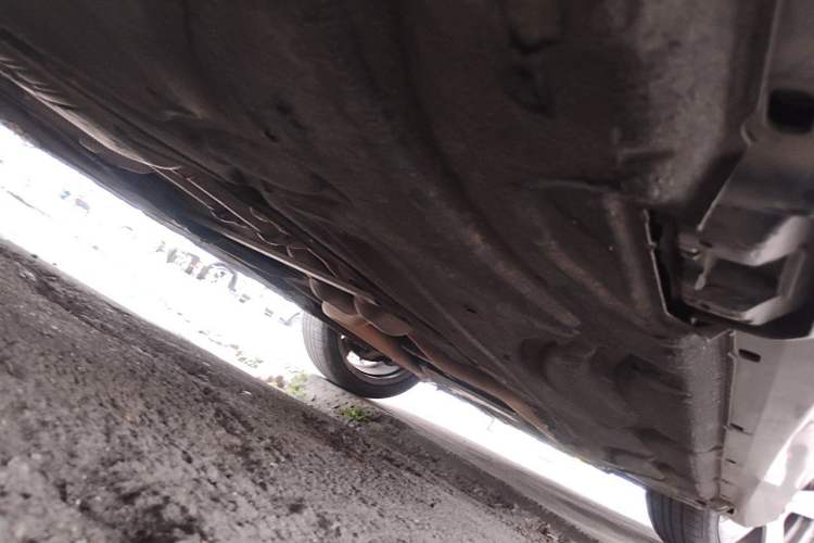 Used Mercedes-Benz E-Class 2013 E 300 L Elegant Model Chassis Rear Right