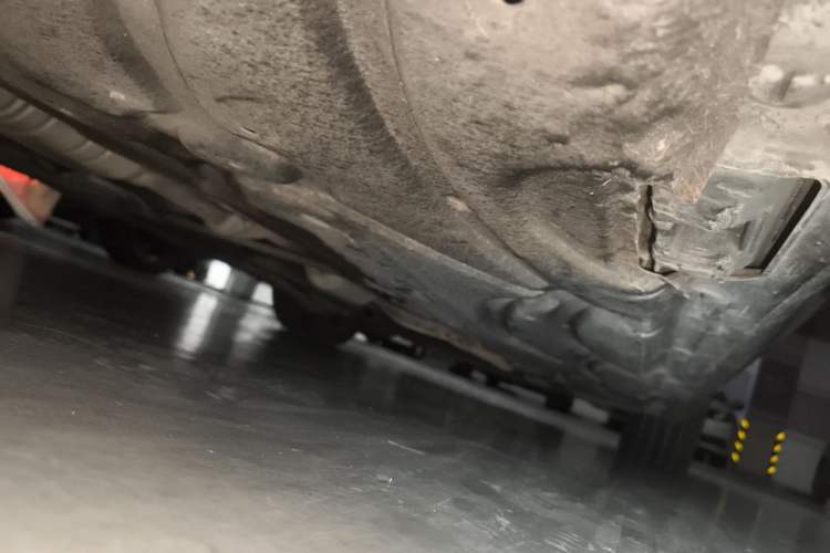 Used Mercedes-Benz E-Class 2013 E 260 L CGI Elegant Model Chassis Rear Right
