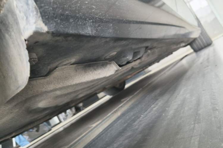 Used Mercedes-Benz E-Class 2013 E 300 L Elegant Model Chassis Rear Right