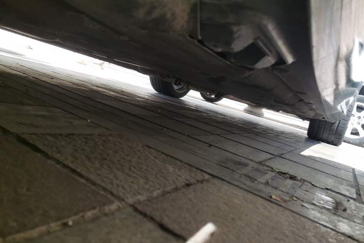 Used Mercedes-Benz E-Class 2013 E 300 L Elegant Model Chassis Rear Right