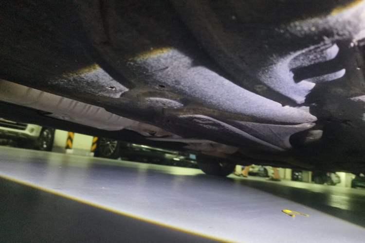 Used Mercedes-Benz E-Class 2013 E 300 L Elegant Model Chassis Rear Right
