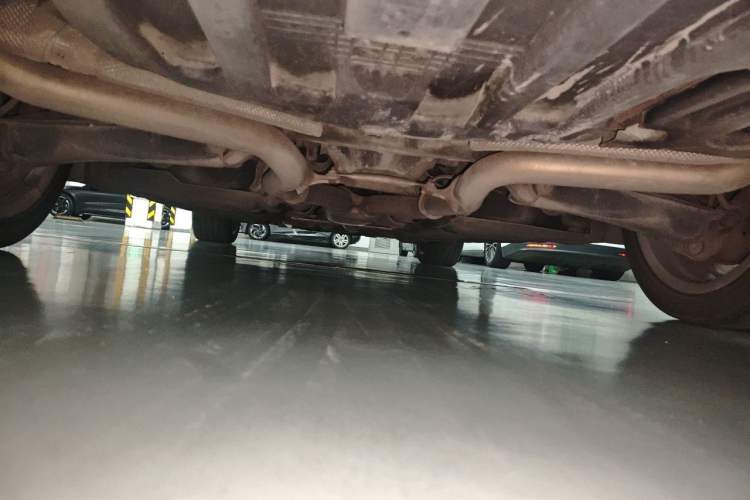 Used Mercedes-Benz E-Class 2013 E 300 L Stylish Model Chassis Rear