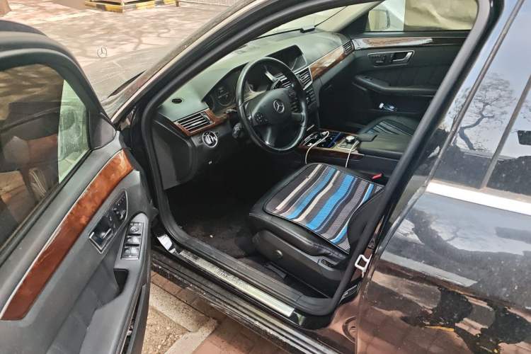 Used Mercedes-Benz E-Class 2013 E 260 L CGI Elegant Model Driver Seat