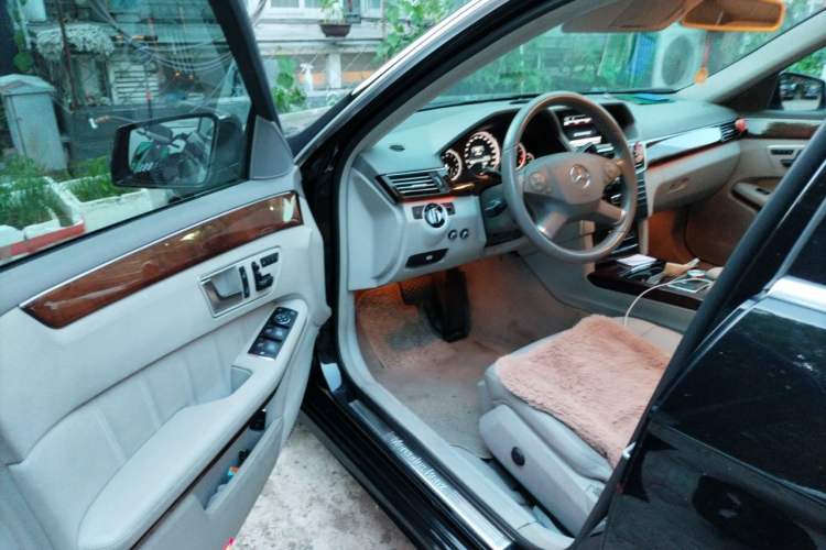 Used Mercedes-Benz E-Class 2013 E 260 L CGI Elegant Model Driver Seat