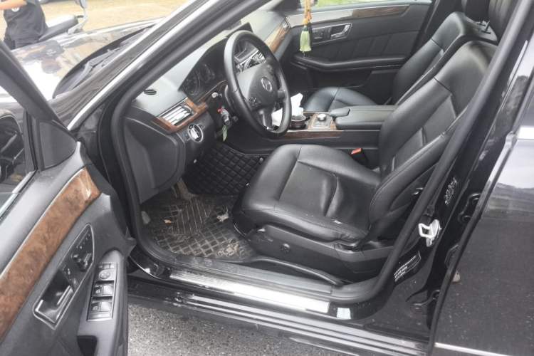 Used Mercedes-Benz E-Class 2013 E 260 L CGI Elegant Model Driver Seat