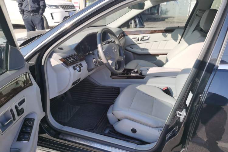 Used Mercedes-Benz E-Class 2013 E 260 L CGI Elegant Model Driver Seat