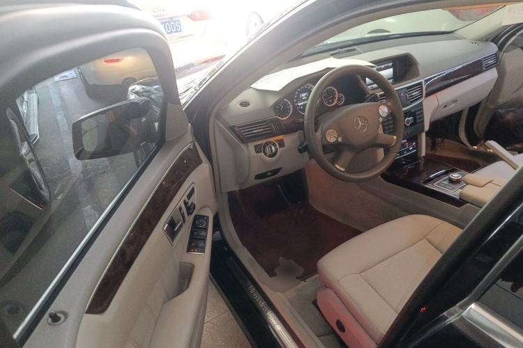 Used Mercedes-Benz E-Class 2013 E 260 L CGI Elegant Model Driver Seat