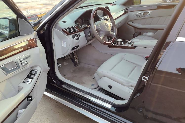 Used Mercedes-Benz E-Class 2013 E 260 L CGI Elegant Model Driver Seat