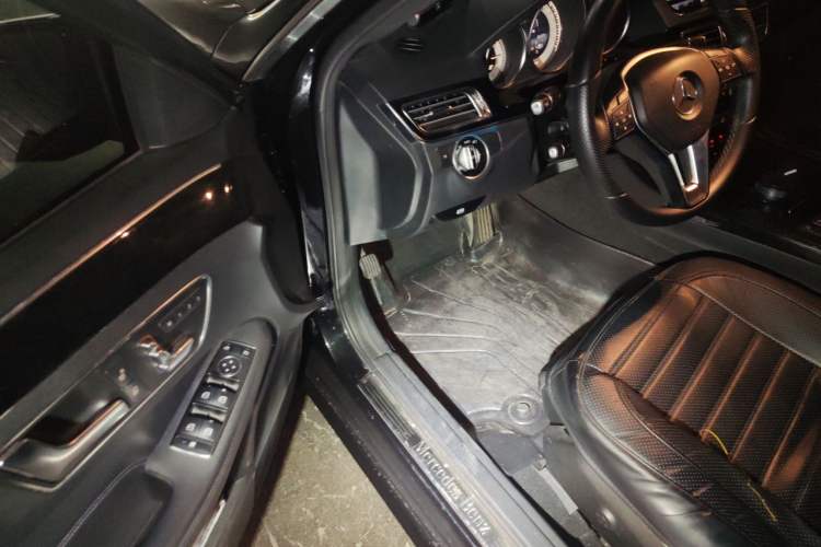 Used Mercedes-Benz E-Class 2013 E 260 L CGI Elegant Model Driver Seat