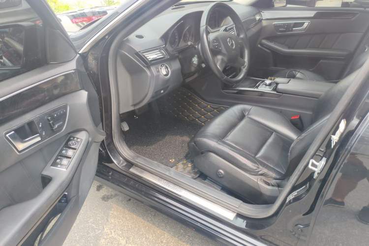 Used Mercedes-Benz E-Class 2013 E 260 L CGI Stylish Model Driver Seat
