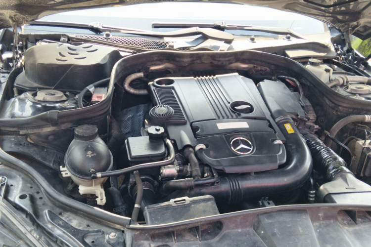 Used Mercedes-Benz E-Class 2013 E 260 L CGI Stylish Model Engine Bay