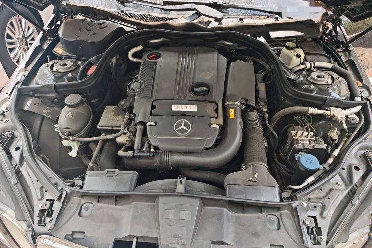 Used Mercedes-Benz E-Class 2013 E 260 L CGI Elegant Model Engine Bay