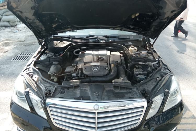 Used Mercedes-Benz E-Class 2013 E 260 L CGI Stylish Model Engine Bay