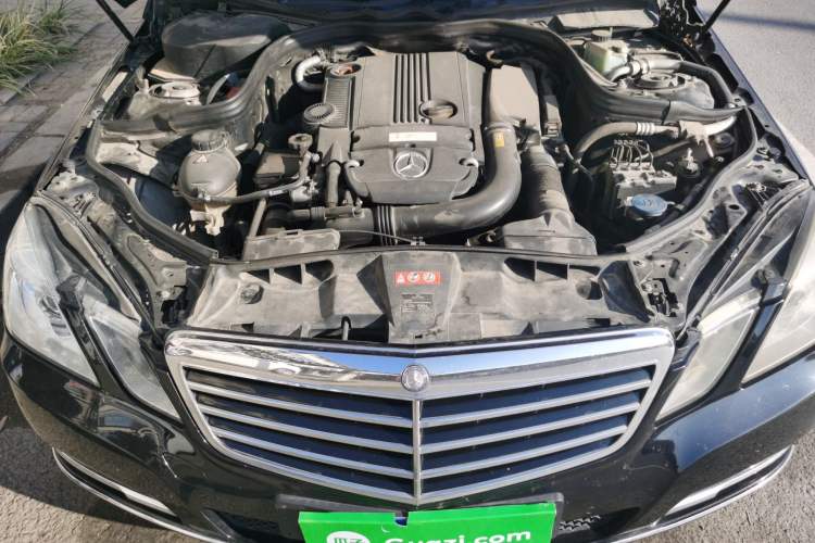 Used Mercedes-Benz E-Class 2013 E 260 L CGI Elegant Model Engine Bay