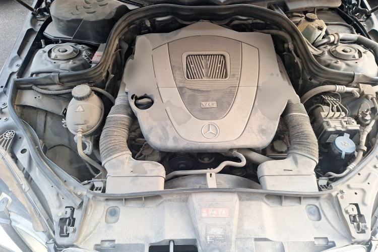 Used Mercedes-Benz E-Class 2013 E 300 L Elegant Model Engine Bay