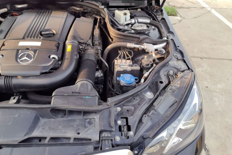 Used Mercedes-Benz E-Class 2013 E 260 L CGI Elegant Model Engine Bay Left