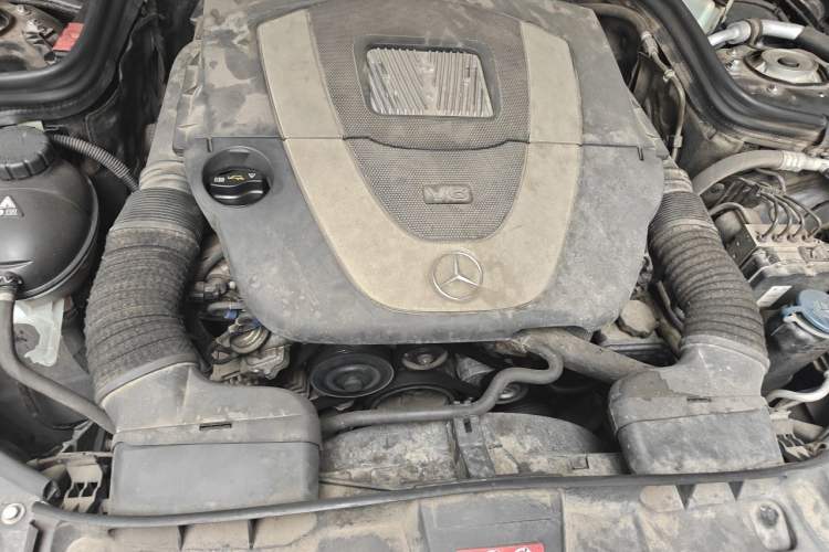Used Mercedes-Benz E-Class 2013 E 300 L Elegant Model Engine Bay