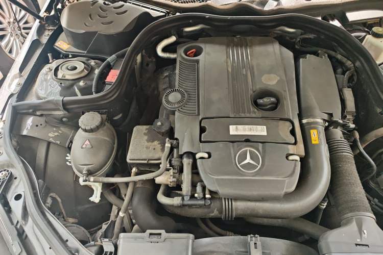Used Mercedes-Benz E-Class 2013 E 260 L CGI Elegant Model Engine Bay Right