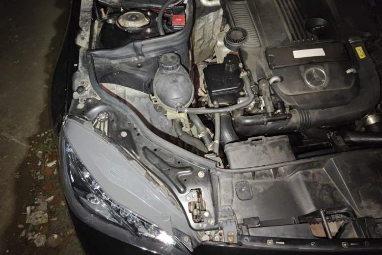 Used Mercedes-Benz E-Class 2013 E 260 L CGI Elegant Model Engine Bay Right