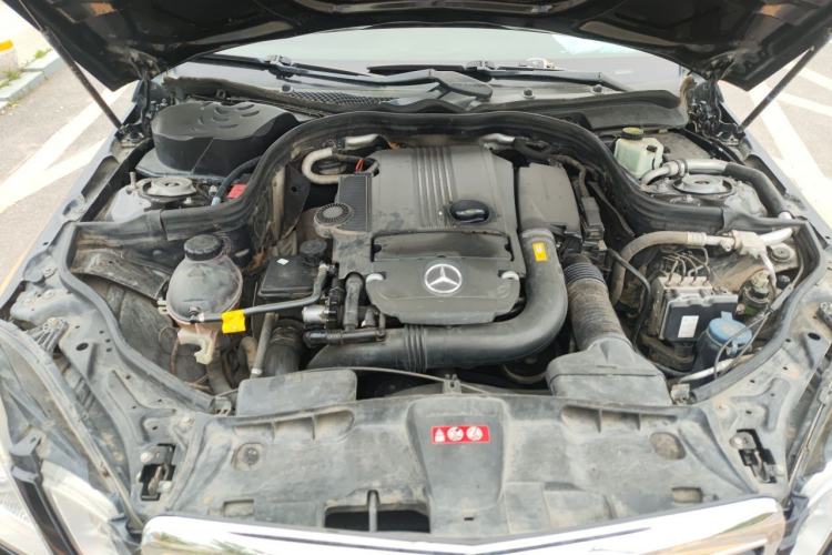 Used Mercedes-Benz E-Class 2013 E 260 L CGI Stylish Model Engine Bay